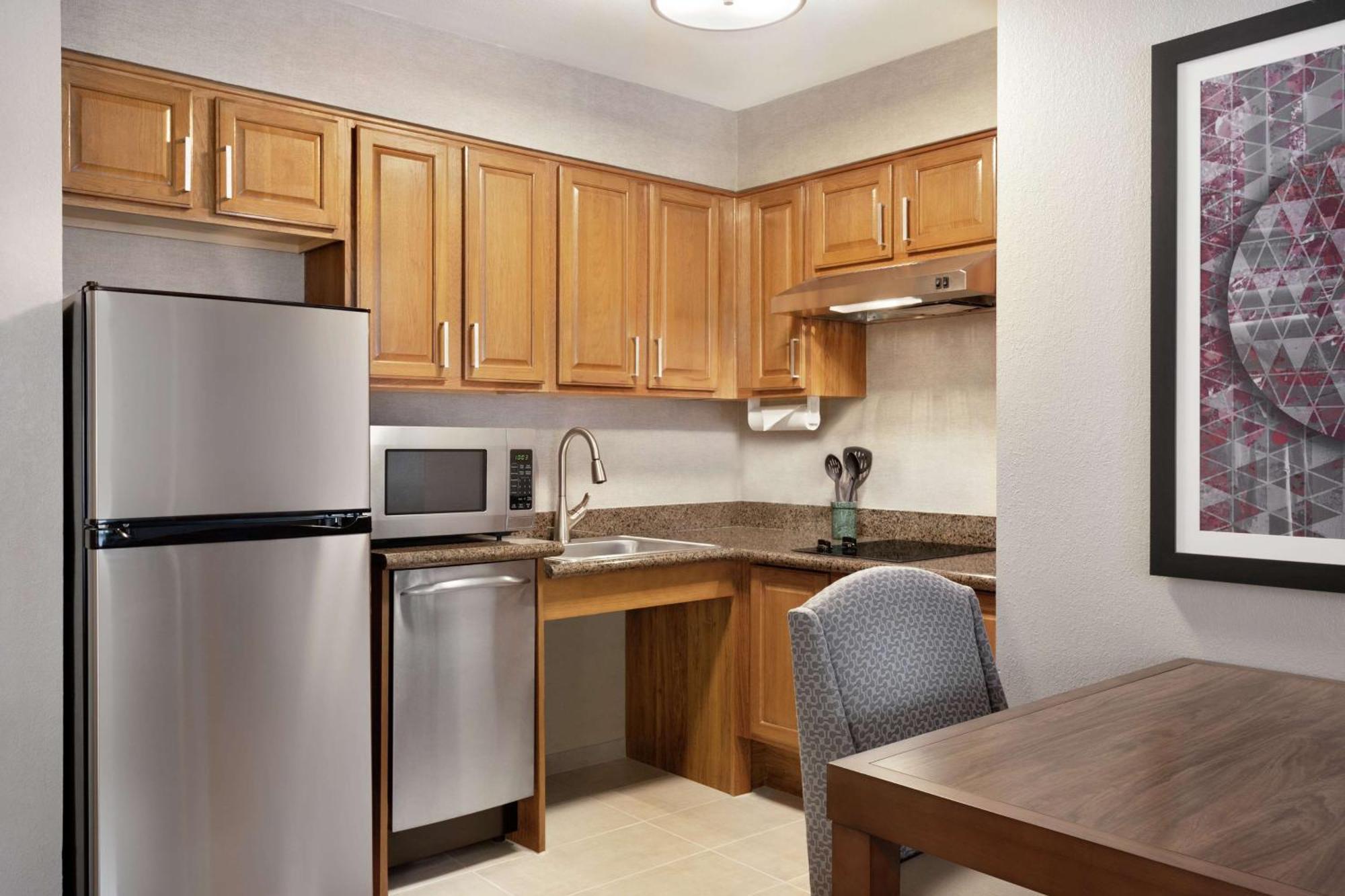 Homewood By Hilton Airport 3*