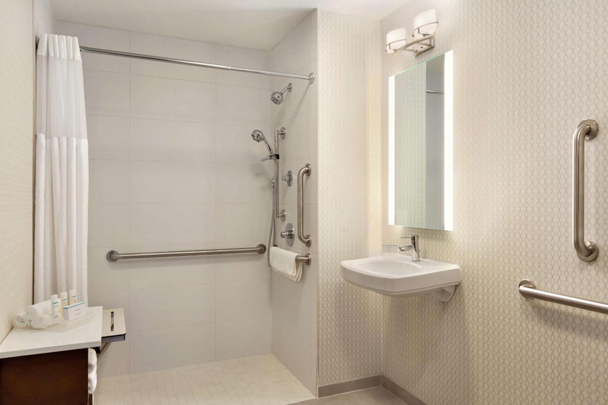 Homewood By Hilton Airport Hotel