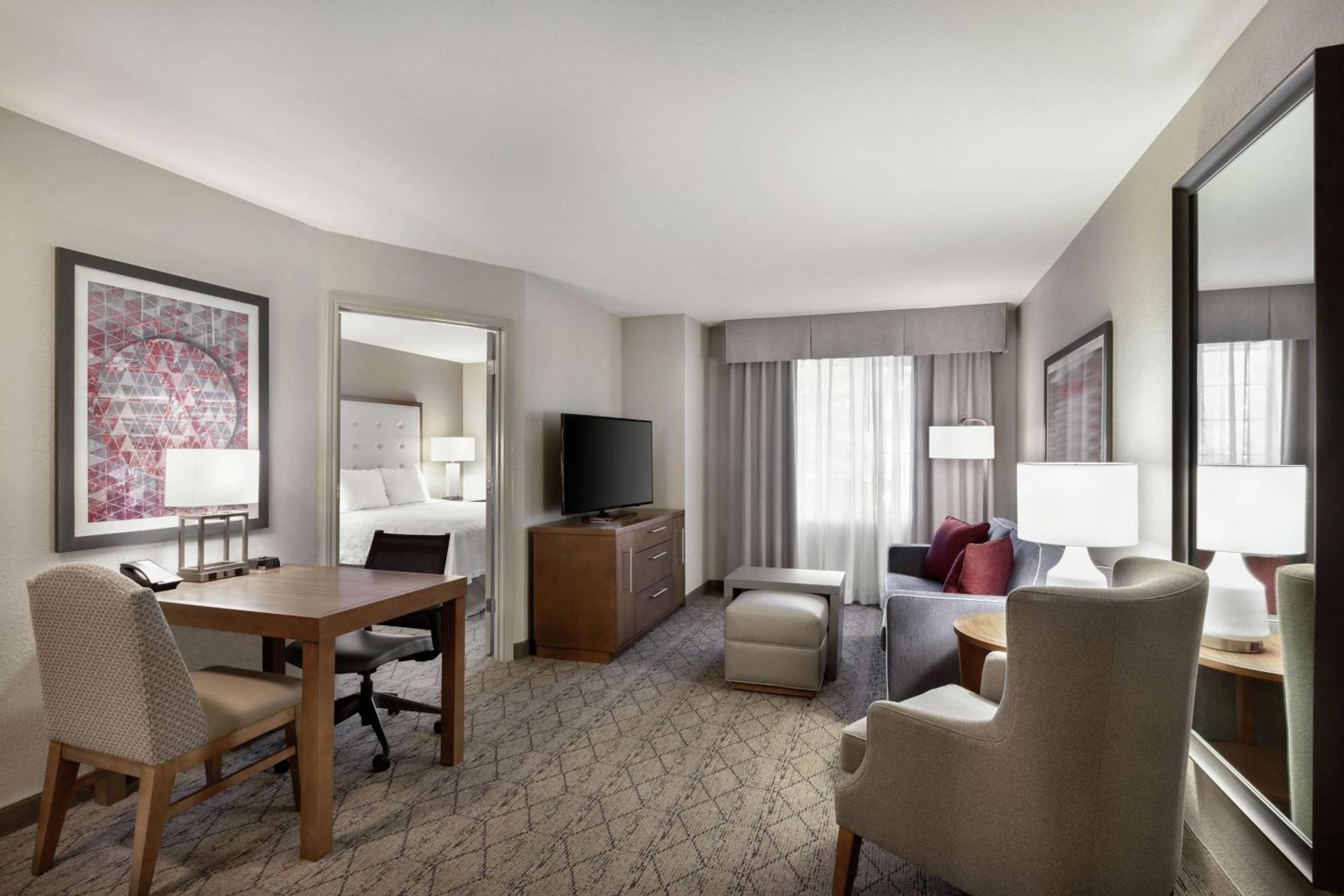 Hotel Homewood By Hilton Airport 3*