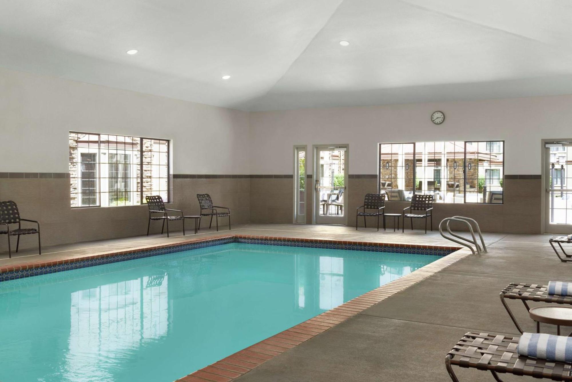 Homewood By Hilton Airport 3*