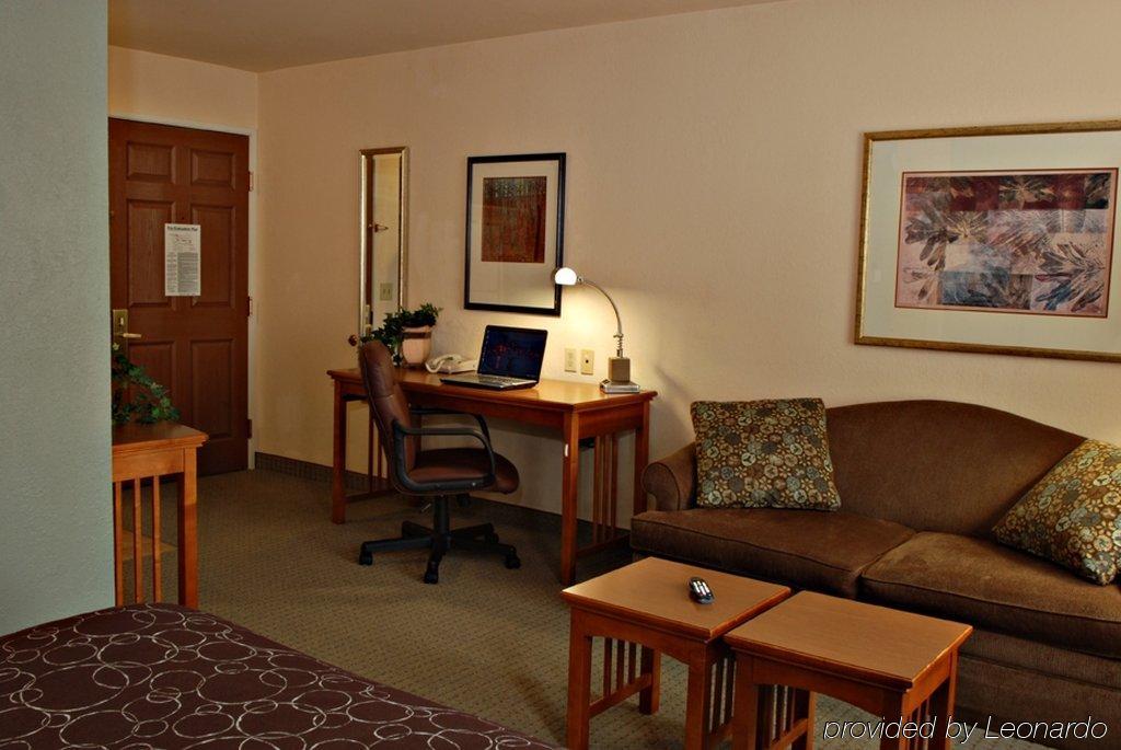 Homewood By Hilton Airport Hotel