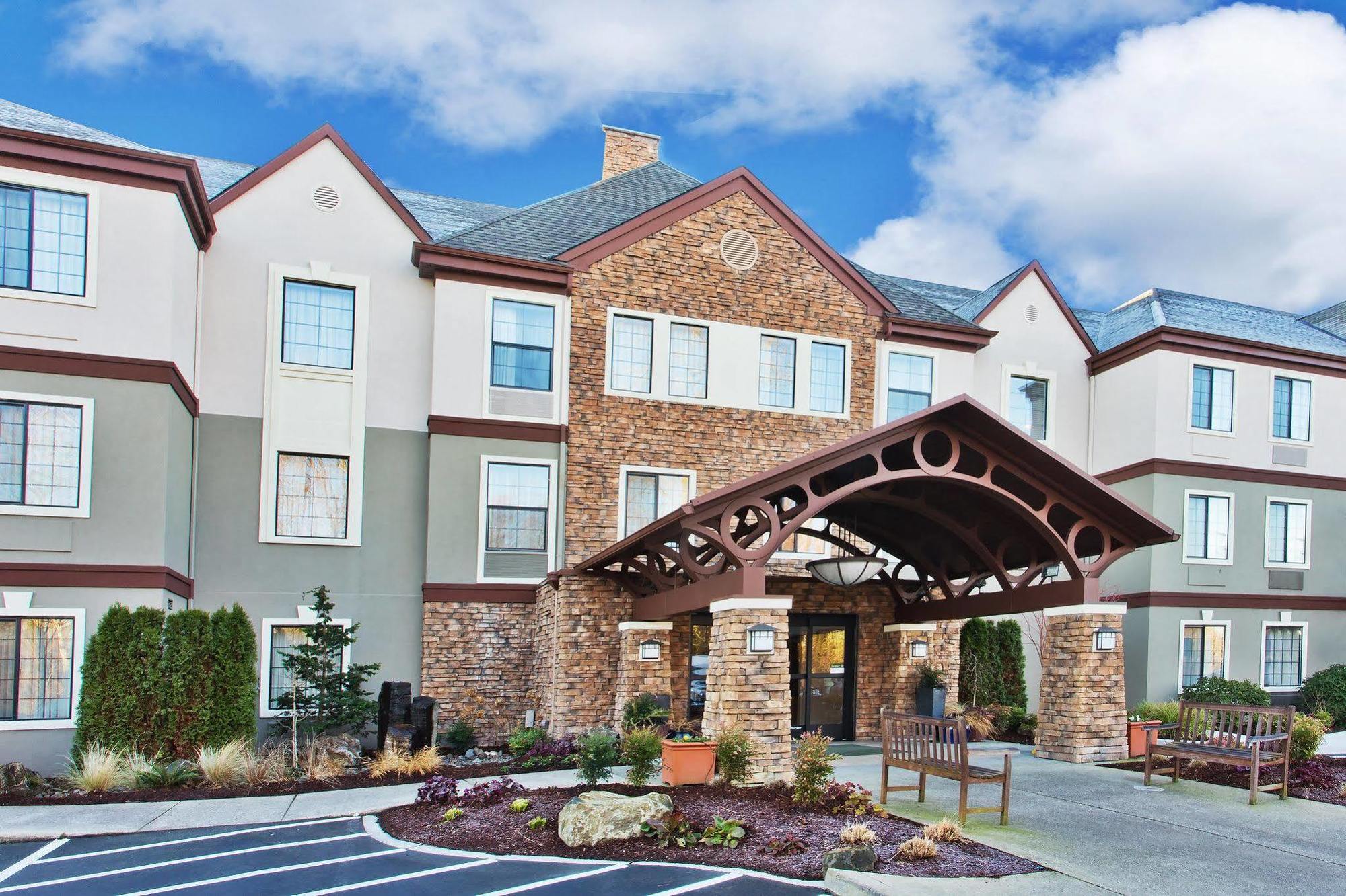 Hotel Homewood By Hilton Airport 3*
