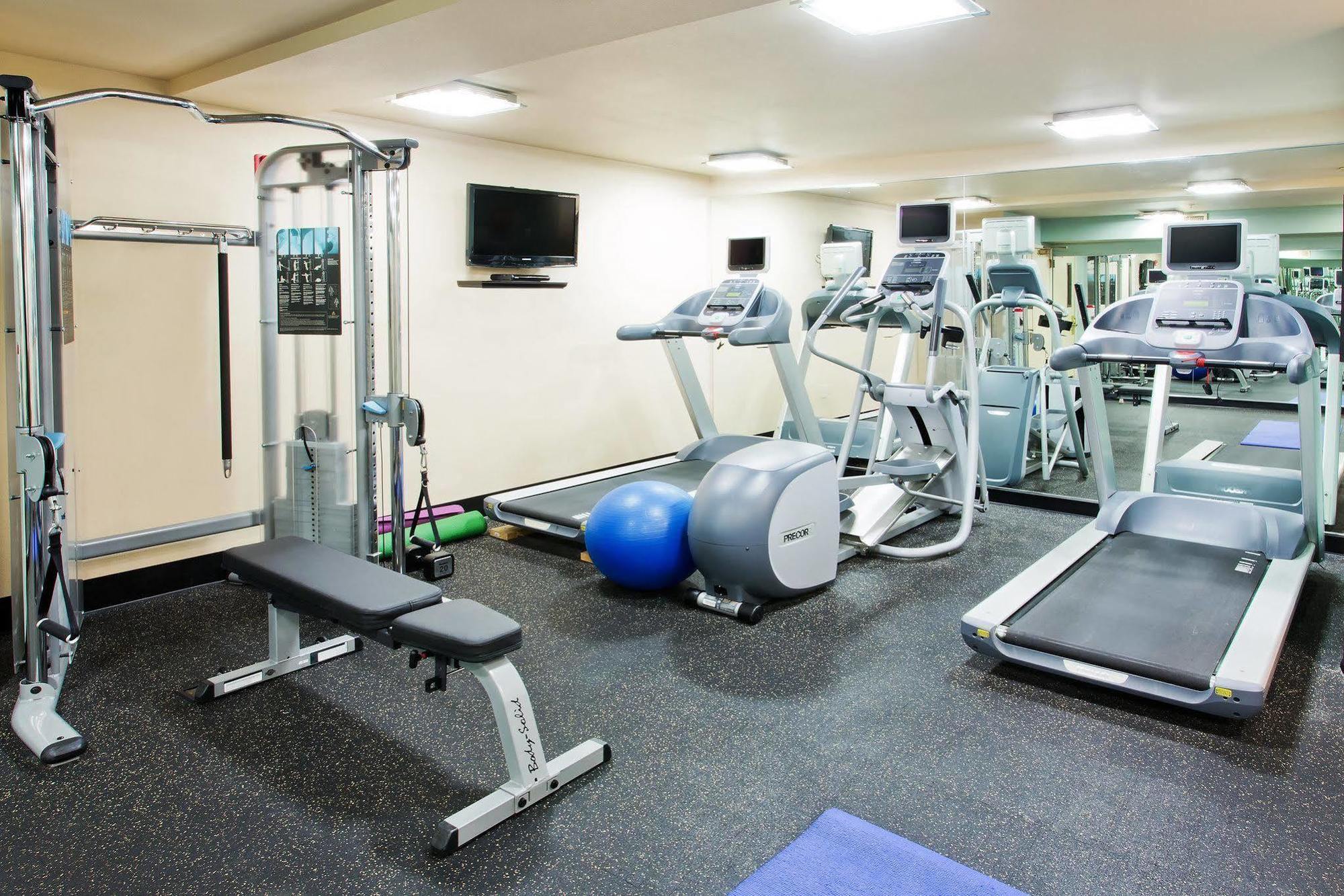 Hotel Homewood By Hilton Airport 3*