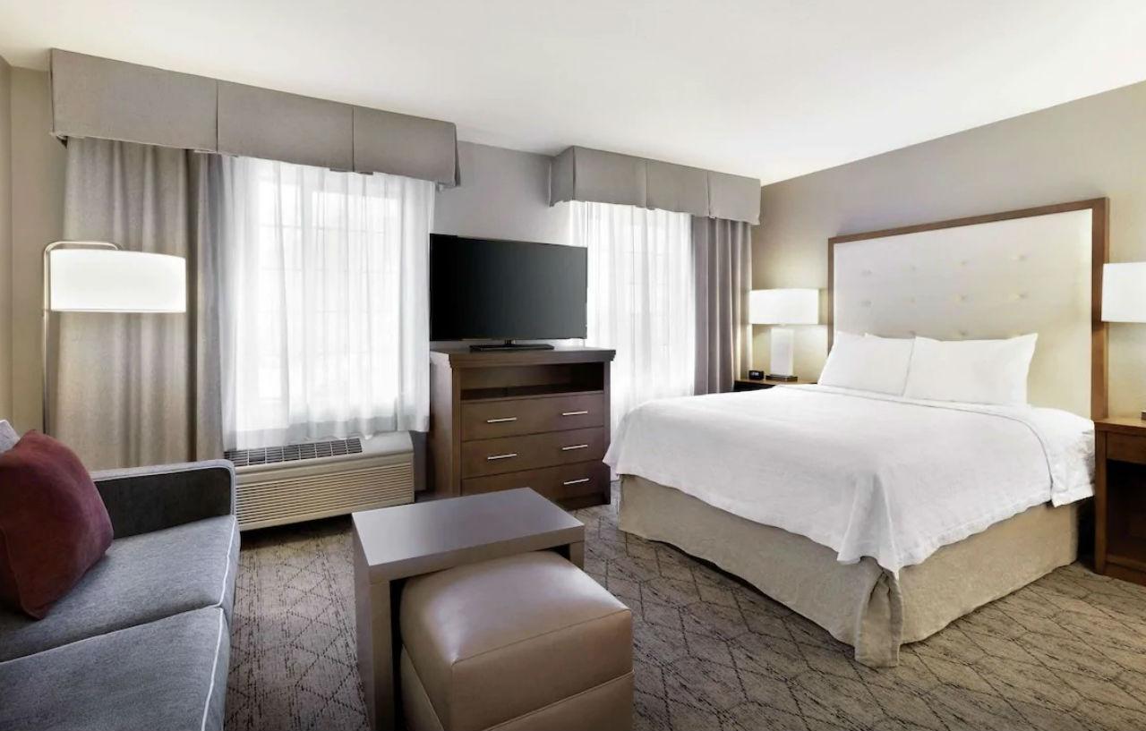 Hotel Homewood By Hilton Airport 3*