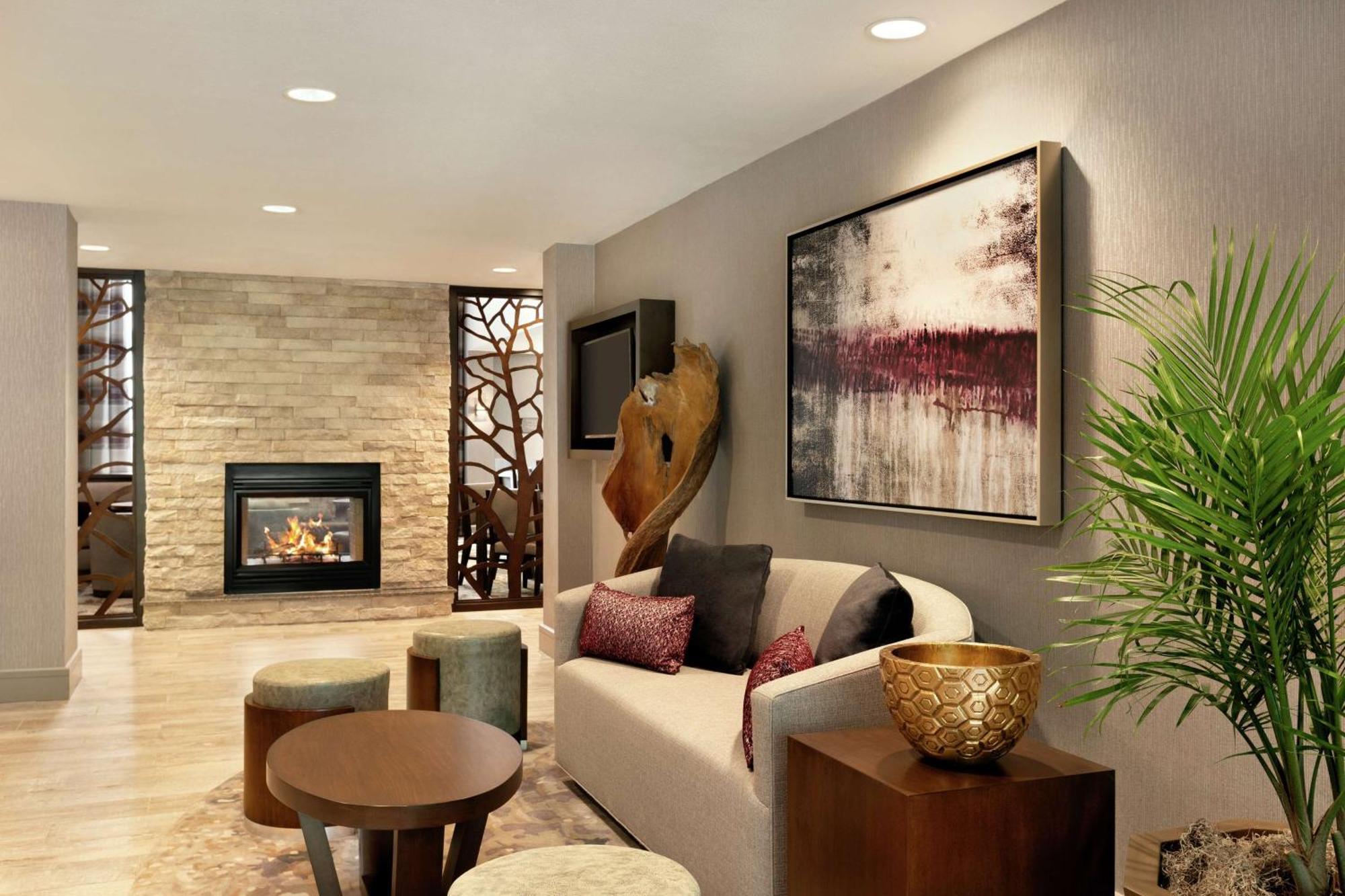 Homewood By Hilton Airport