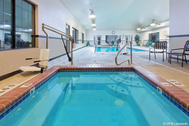 Hotel Homewood By Hilton Airport