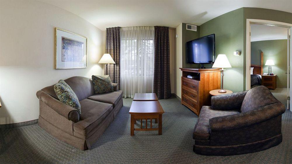 Homewood By Hilton Airport Hotel Portland